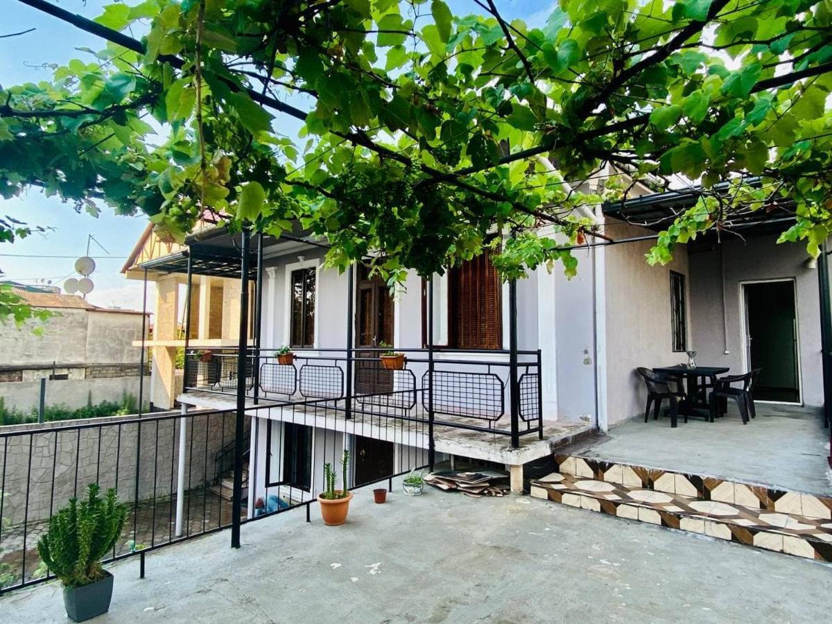 Naziti House Hotel Batumi Eksteriør billede